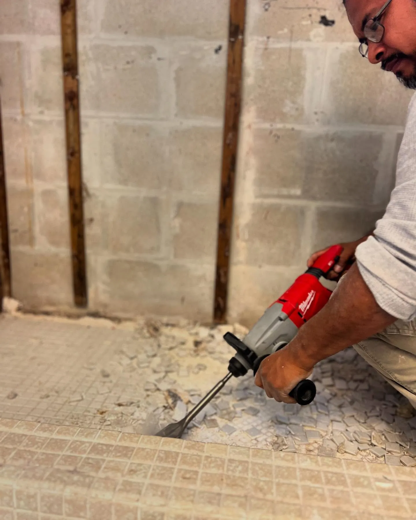 Clean and controlled demolition in Sarasota